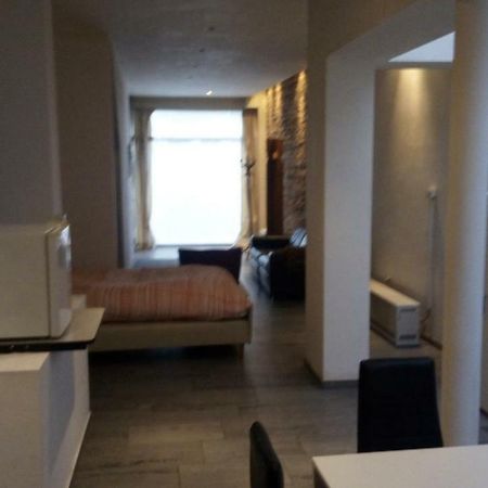 Apartment Number Ten Ипер Екстериор снимка